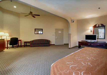 Baymont By Wyndham Hotel
