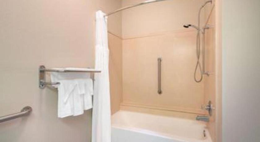 Baymont By Wyndham Hotel 2*