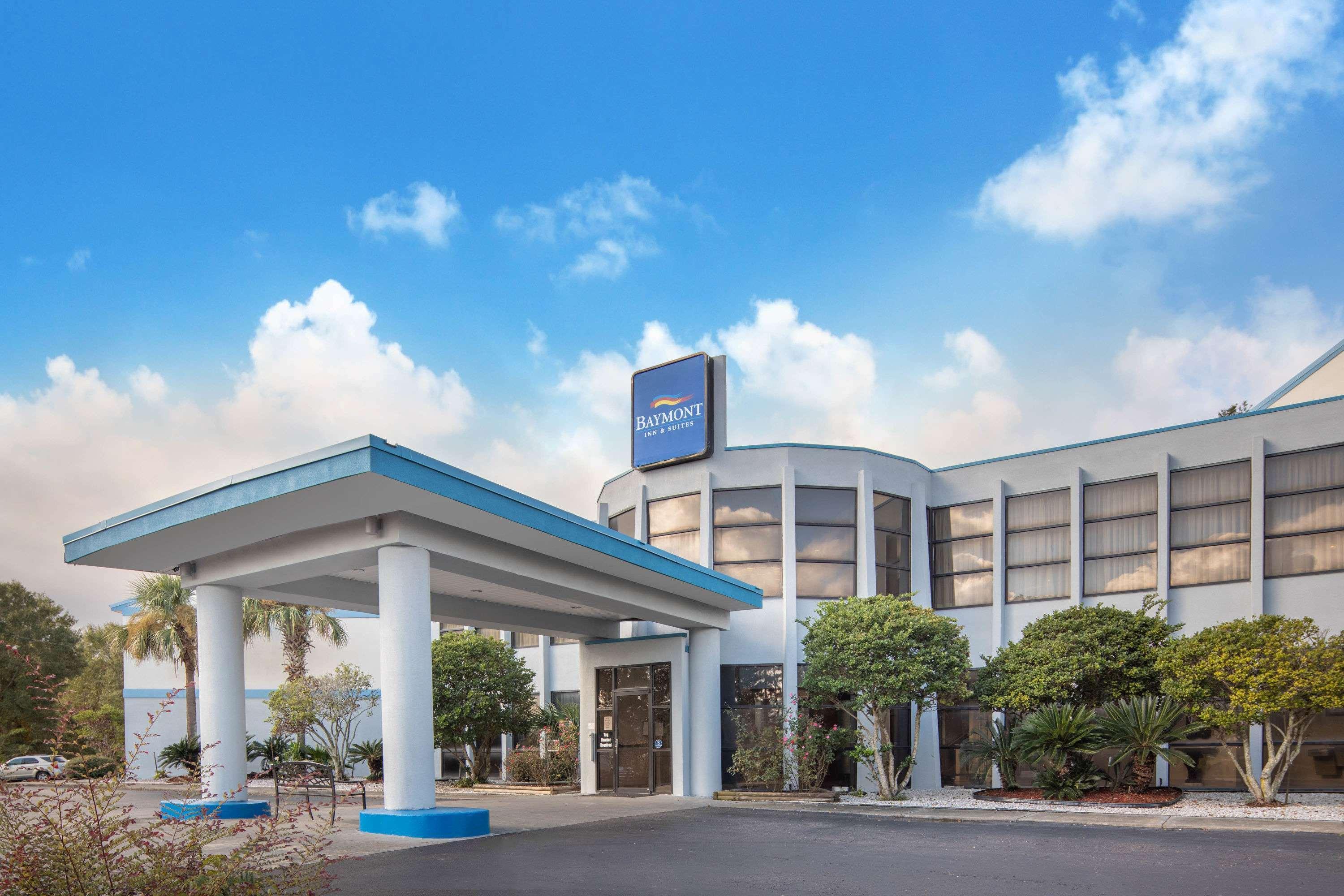 Hotel Baymont By Wyndham Laurel