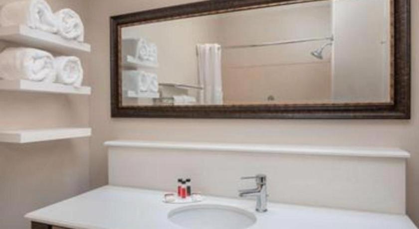 Hotel Baymont By Wyndham 2*