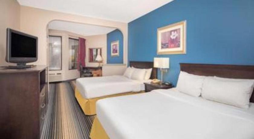 Baymont By Wyndham Hotel