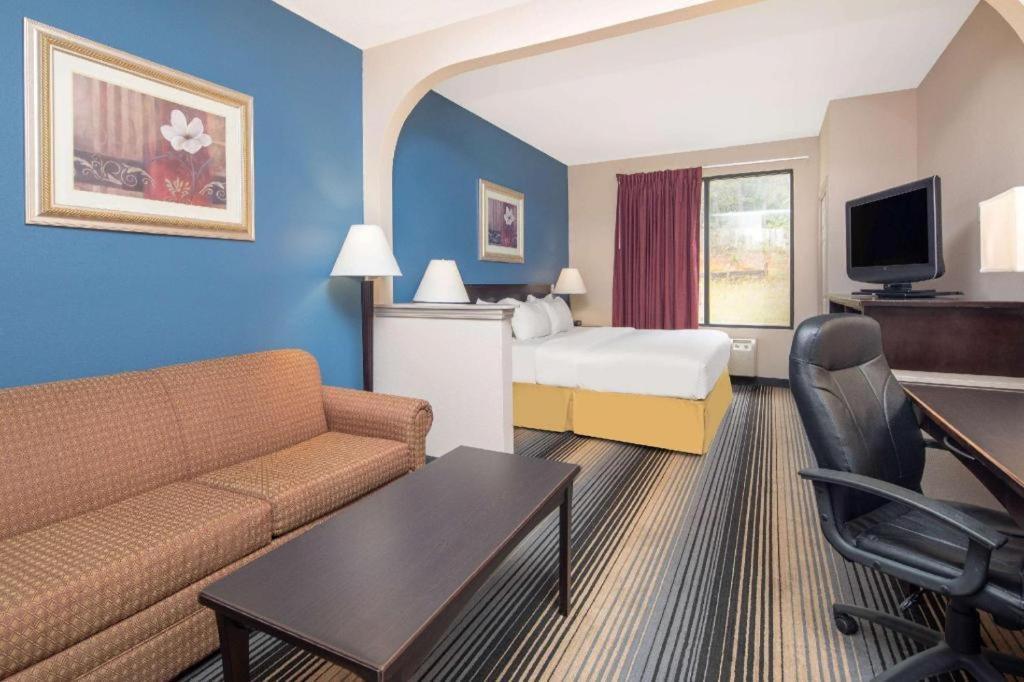 Baymont By Wyndham Hotel 2*