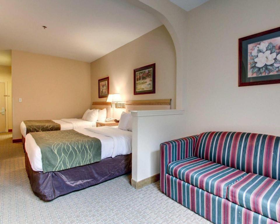 Hotel Baymont By Wyndham Laurel
