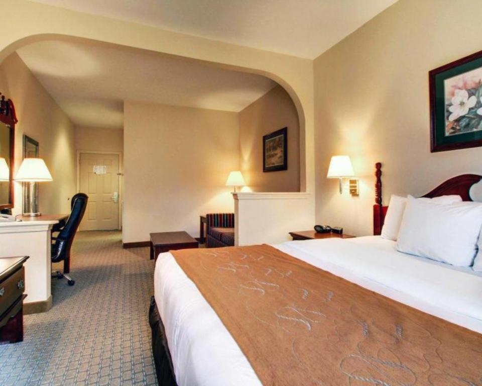 Baymont By Wyndham Hotel 2*